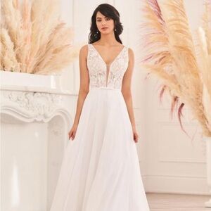 NWT: Paloma Blanca 4963 Wedding Gown size 18